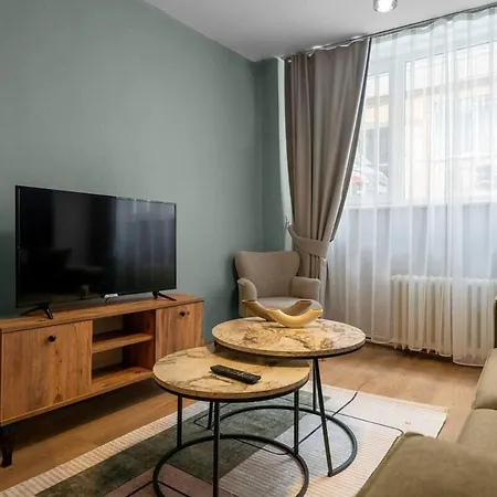 Cozy And Modern 3br With Private Patio In Besiktas * Istambul