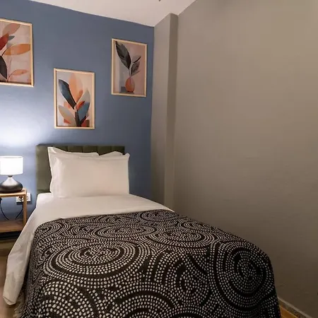 Cozy And Modern 3br With Private Patio In Besiktas * Istambul