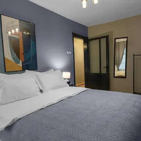 Cozy And Modern 3br With Private Patio In Besiktas Apartamento