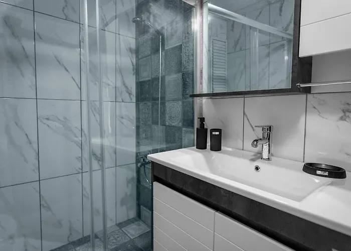 Cozy And Modern 3br With Private Patio In Besiktas *