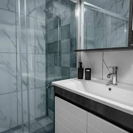 Cozy And Modern 3br With Private Patio In Besiktas *