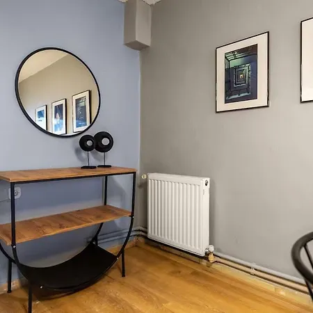 Cozy And Modern 3br With Private Patio In Besiktas アパート *